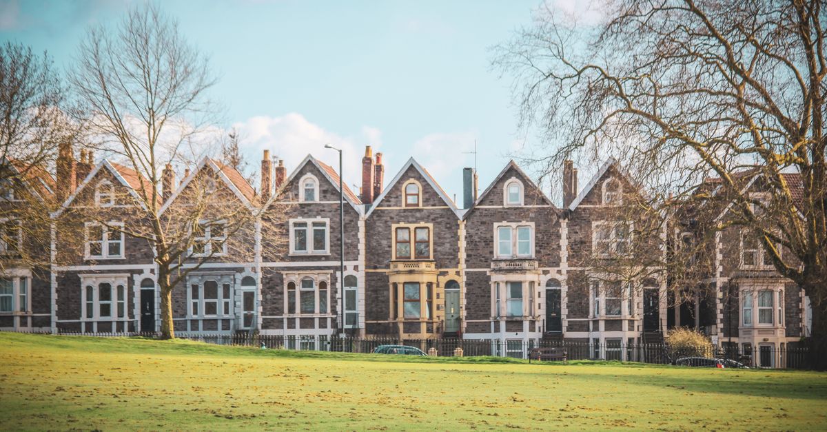 Big Banks Withdraw Support from Small Scale Property Investors