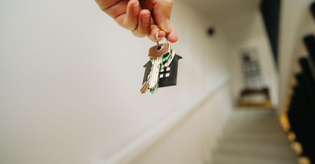 Nationwide: UK Annual House Price Growth Rises to 2.2% in June