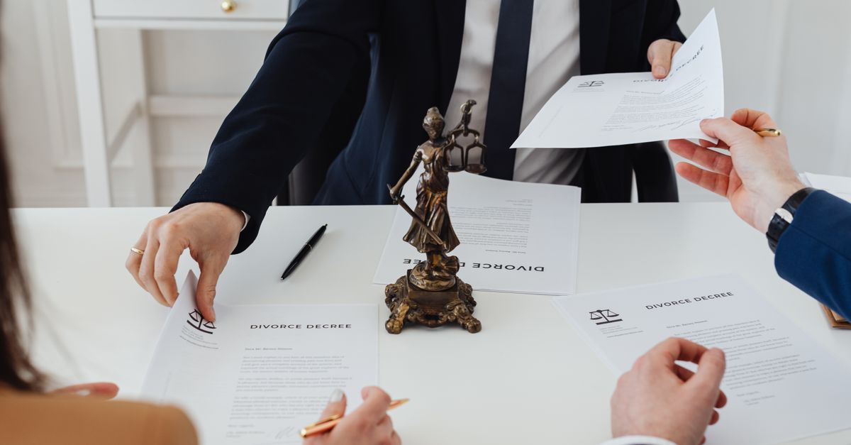 Conveyancer numbers fall almost 16% in five years, Access Legal research finds