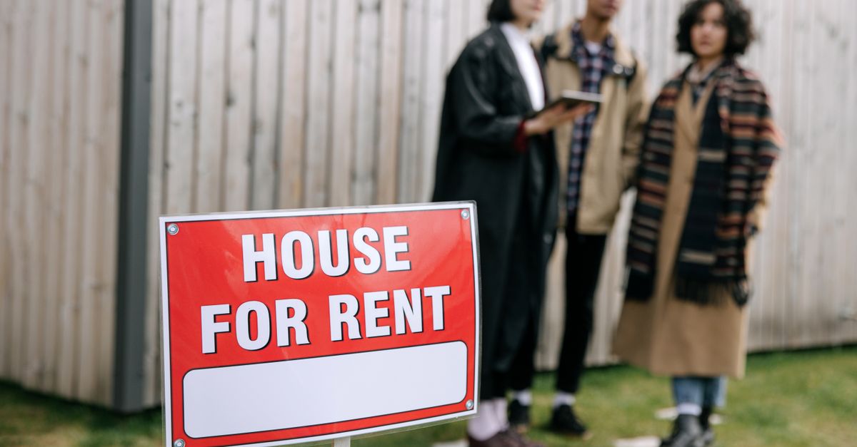 Vistry Warns of Losses After Heavy Discounting on Unsold Homes