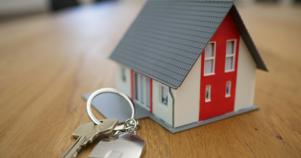Greens Propose 2% Rent Cap as Propertymark Warns of Landlord Exodus